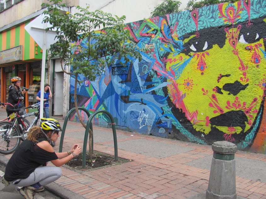 graffiti bike tour bogota