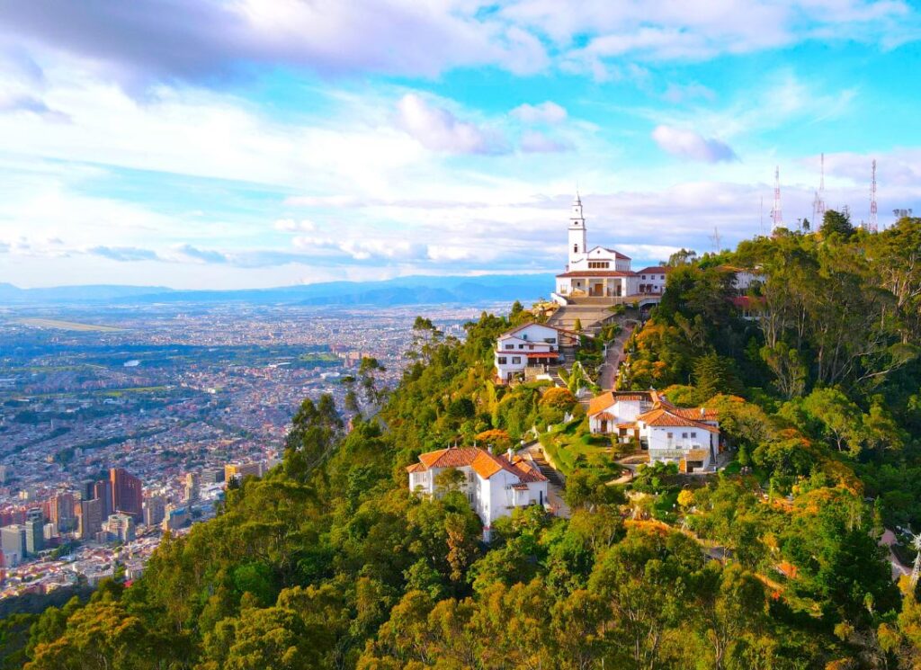 Tour al cerro de Monserrate Bogota
